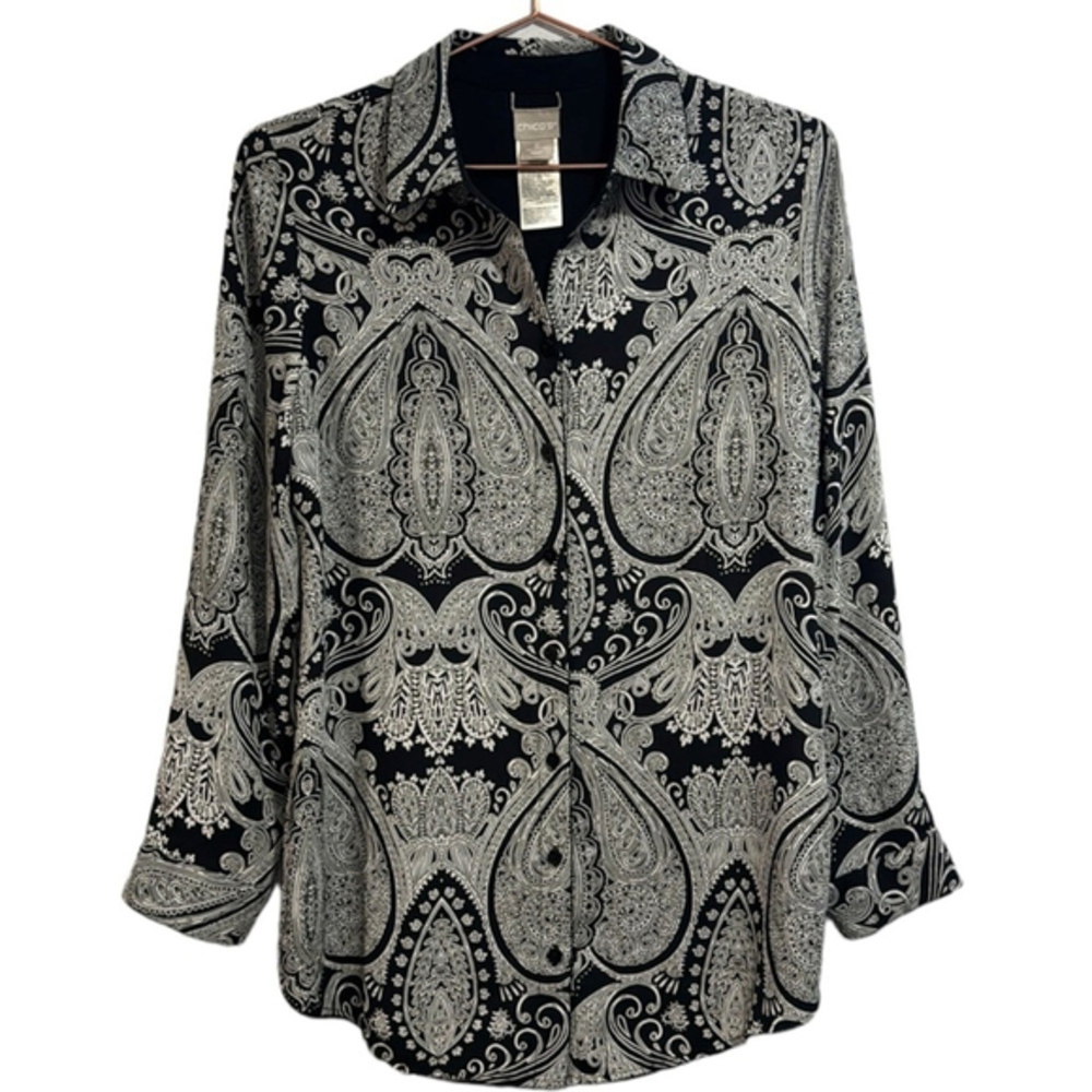 Chico’s Reversible black and white paisley print button down top in a size SMALL